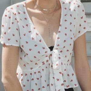 [Size: XS/S] Brandy Melville Tie Floral Blouse